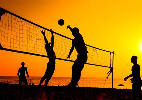 Vibrant Volleyball:  Experience Intense Spiking Action and Tactical Mastery!